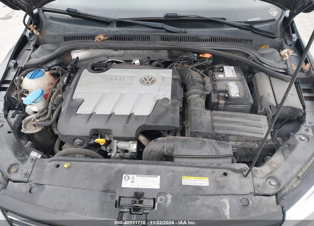 2014 VOLKSWAGEN JETTA 2.0L TDI VIN: 3VWLL7AJ6EM390012