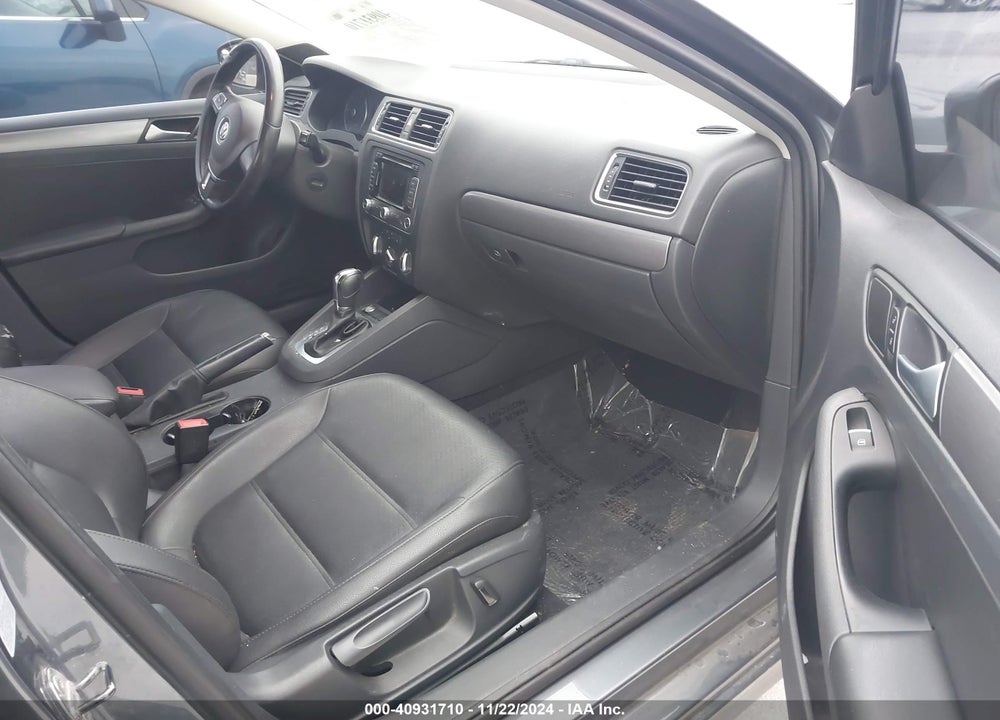2014 VOLKSWAGEN JETTA 2.0L TDI VIN: 3VWLL7AJ6EM390012