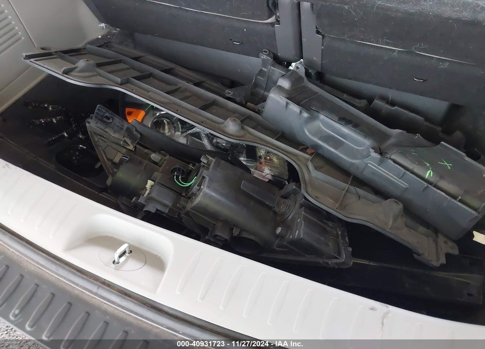 2018 KIA SEDONA LX VIN: KNDMB5C18J6360533