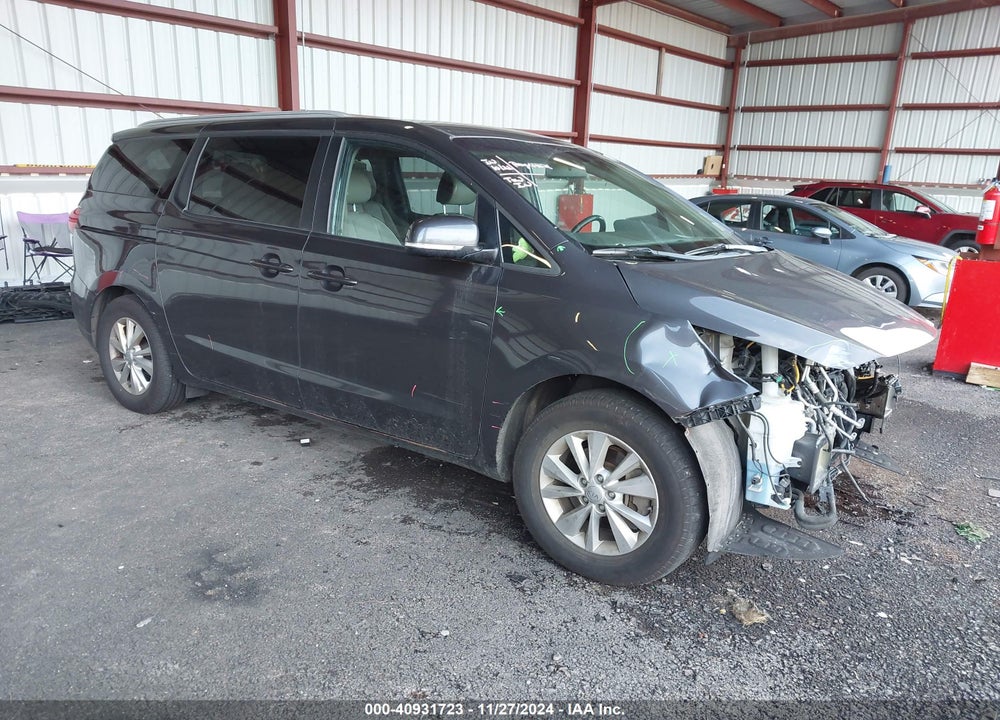 2018 KIA SEDONA LX VIN: KNDMB5C18J6360533