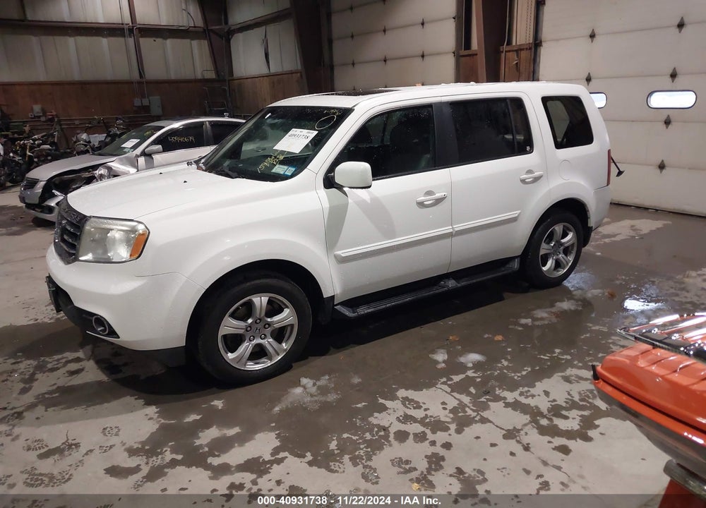 2013 HONDA PILOT EX-L VIN: 5FNYF4H51DB020547