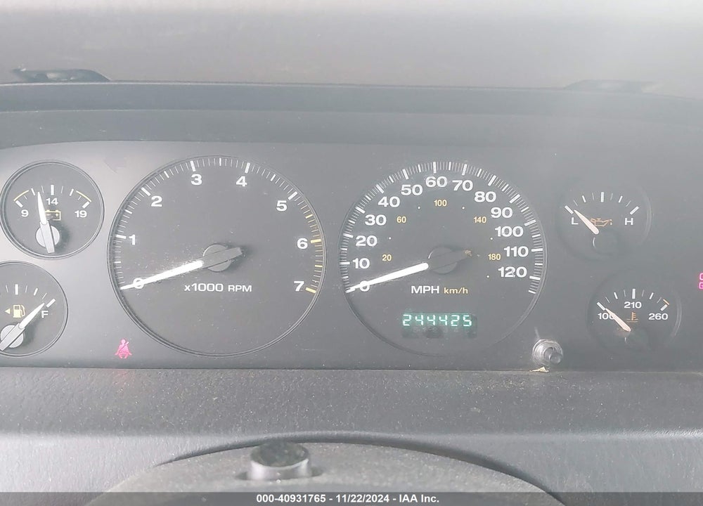 2003 JEEP GRAND CHEROKEE LAREDO VIN: 1J4GW48N83C597092