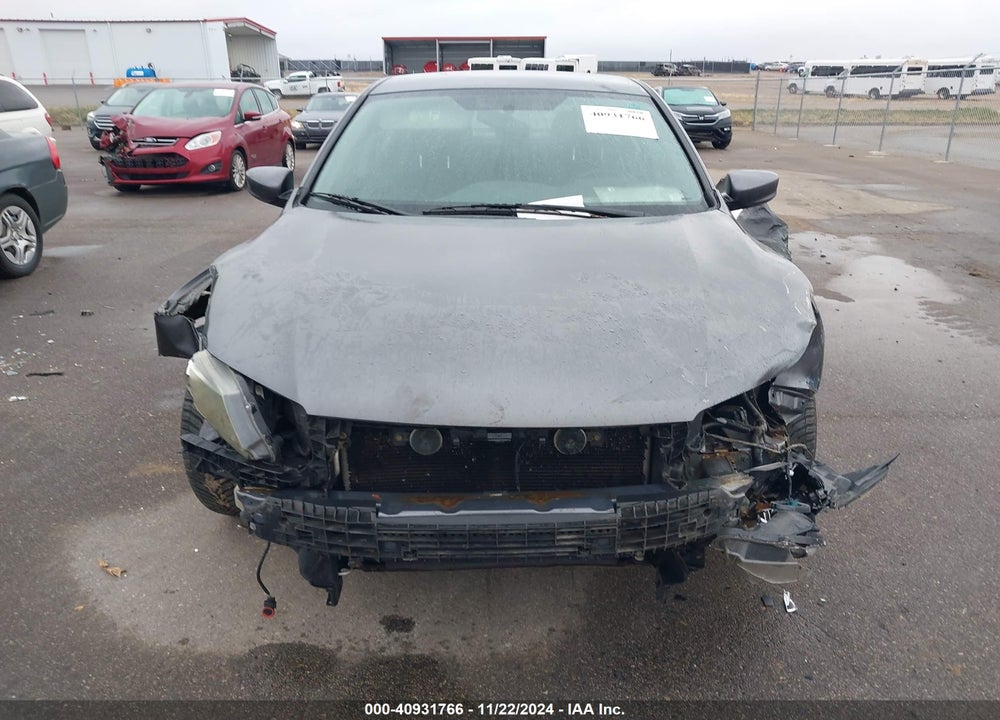 2013 HONDA ACCORD VIN: 1HGCR2F58DA057730