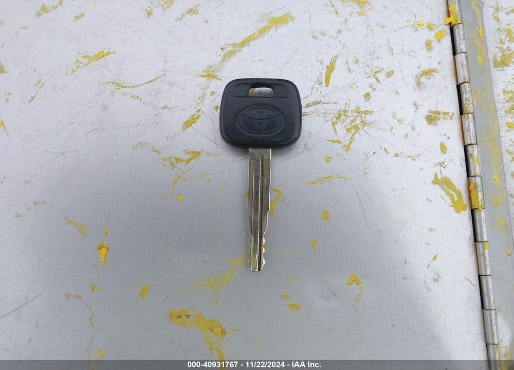 2005 TOYOTA CAMRY LE VIN: 4T1BE32K55U536433