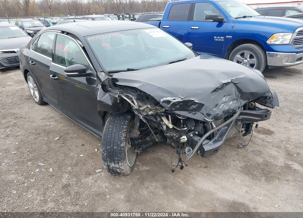 2015 VOLKSWAGEN PASSAT VIN: 1VWCM7A31FC117514