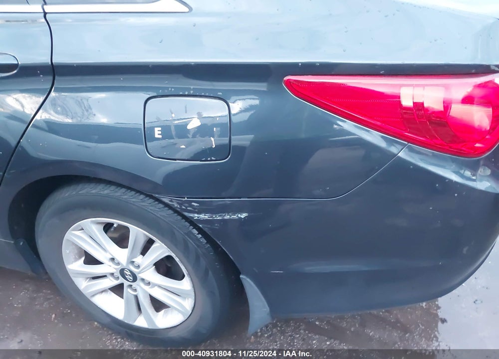 2013 HYUNDAI SONATA GLS VIN: 5NPEB4AC2DH620390