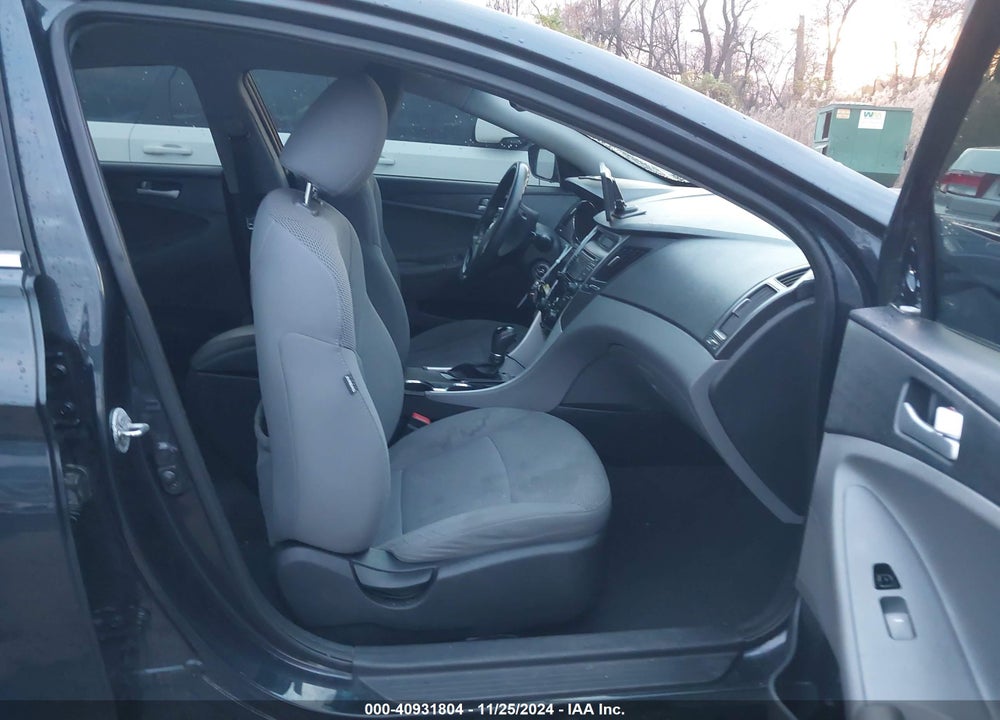 2013 HYUNDAI SONATA GLS VIN: 5NPEB4AC2DH620390