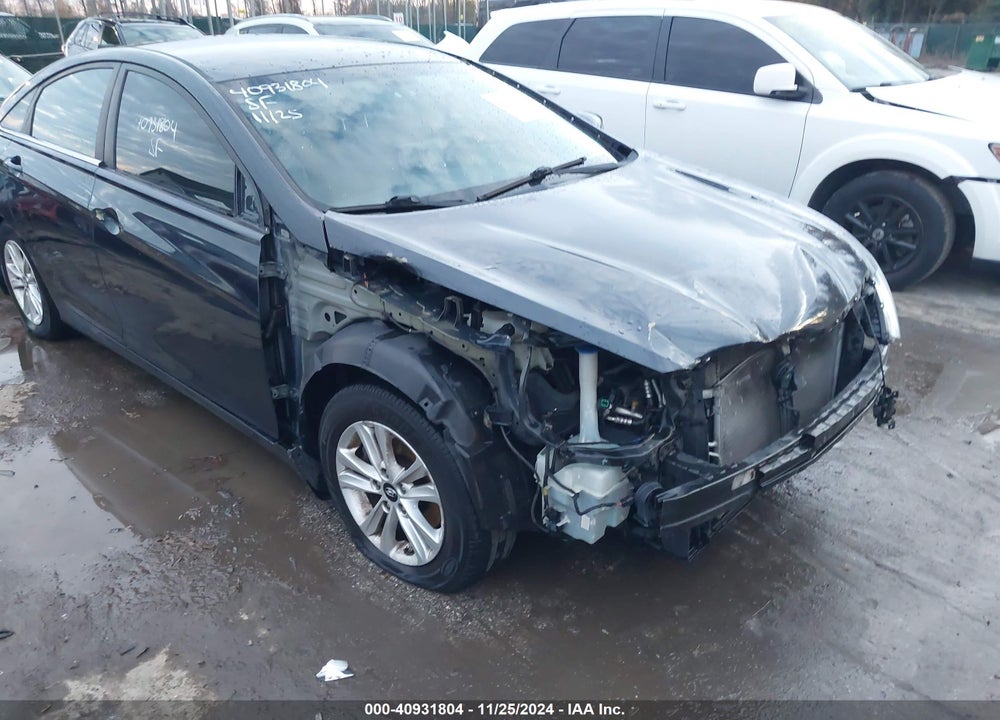 2013 HYUNDAI SONATA GLS VIN: 5NPEB4AC2DH620390