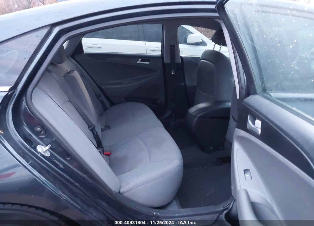 2013 HYUNDAI SONATA GLS VIN: 5NPEB4AC2DH620390
