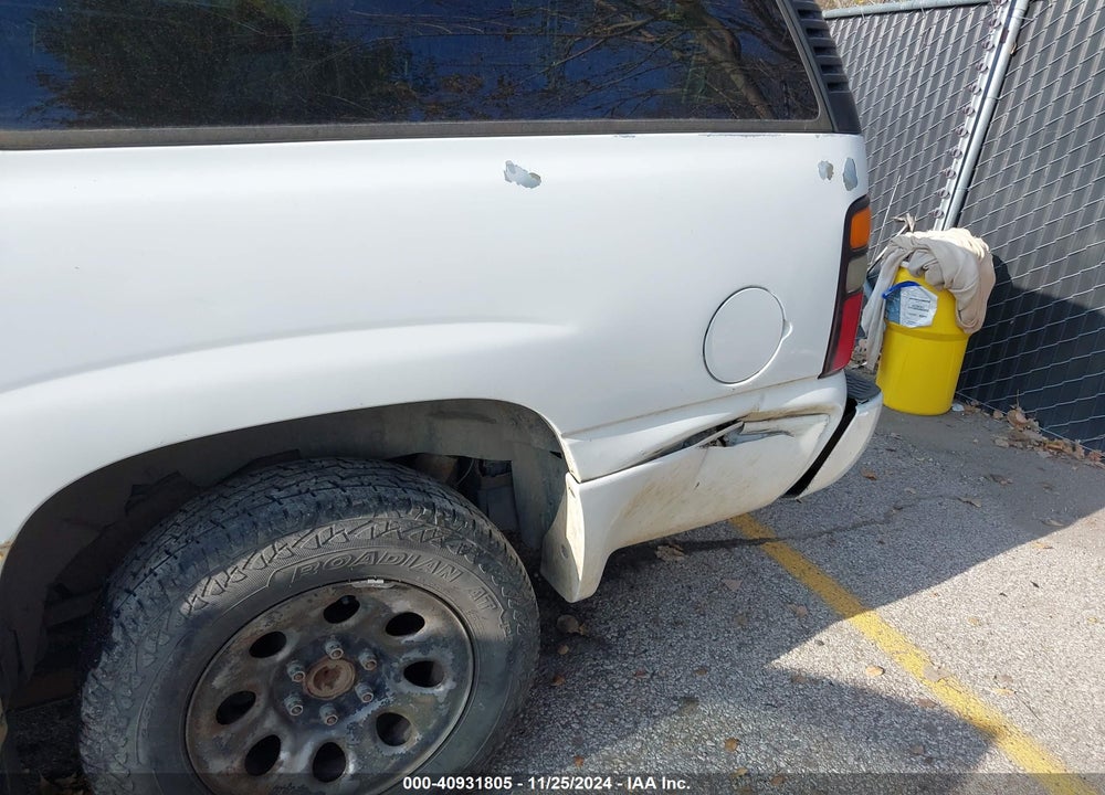 2006 GMC YUKON XL 1500 DENALI VIN: 1GKFK66U96J128746