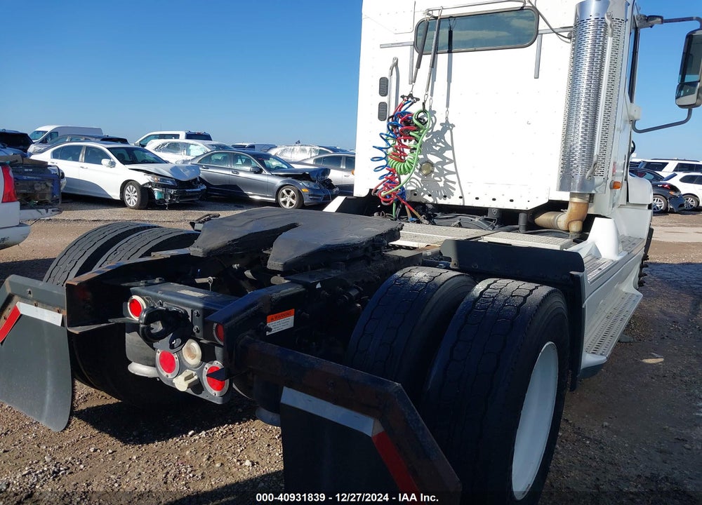 2002 FREIGHTLINER CONVENTIONAL ST112 VIN: 1FUBA8A822PJ88371