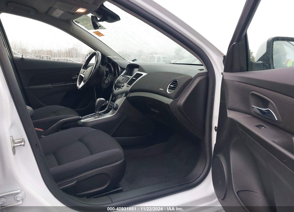 2014 CHEVROLET CRUZE 1LT AUTO VIN: 1G1PC5SB3E7477045