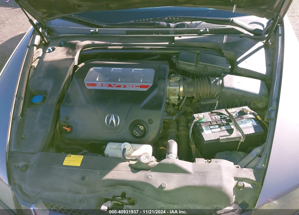 2008 ACURA TL VIN: 19UUA765X8A025537
