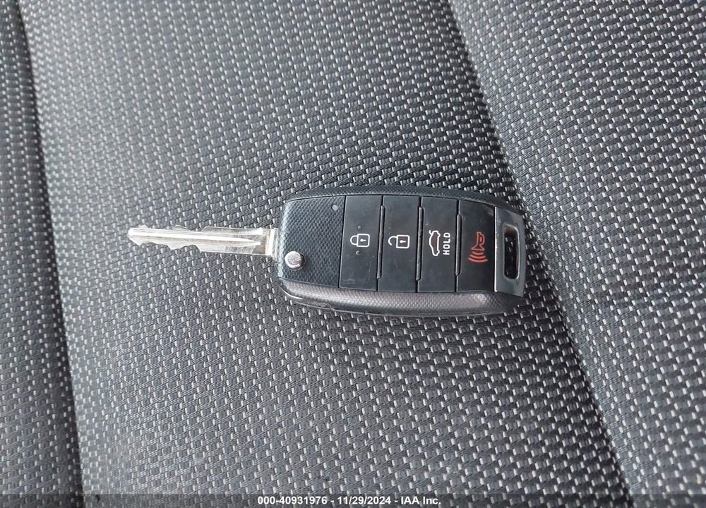 2017 KIA FORTE LX VIN: 3KPFK4A74HE013005