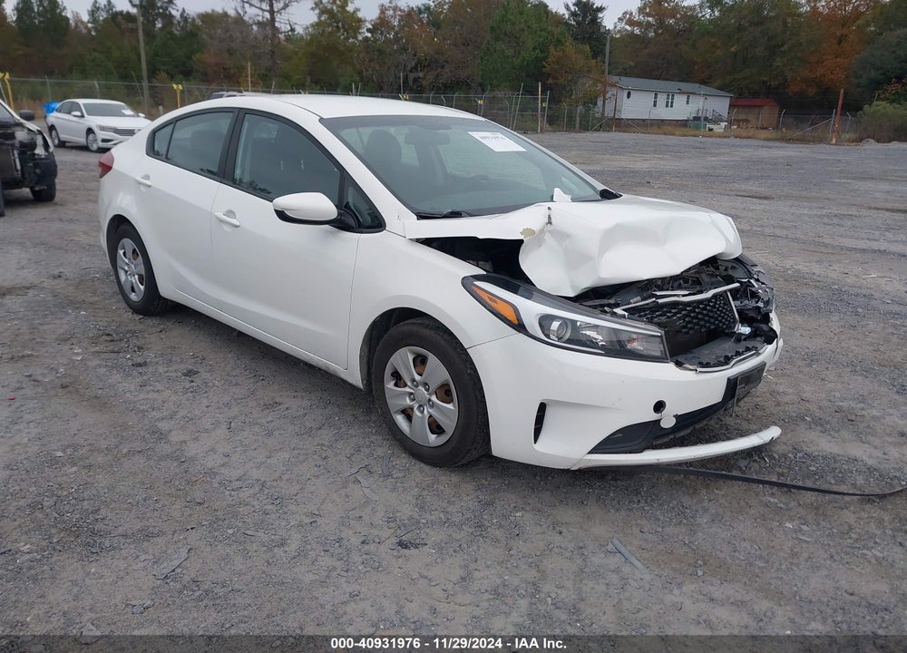 2017 KIA FORTE LX VIN: 3KPFK4A74HE013005