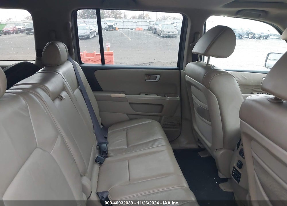 2010 HONDA PILOT EX-L VIN: 5FNYF3H62AB015145