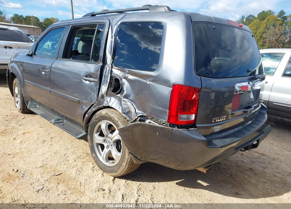 2015 HONDA PILOT EX-L VIN: 5FNYF4H6XFB008196
