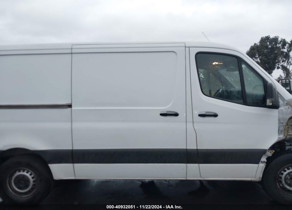2019 MERCEDES-BENZ SPRINTER 2500 HIGH ROOF V6/STANDARD ROOF V6 VIN: WD4PF0CD0KP153912