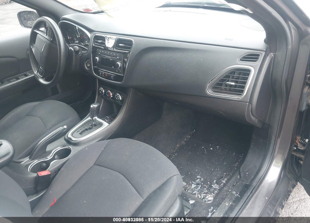 2014 CHRYSLER 200 VIN: 1C3CCBAG5EN179176