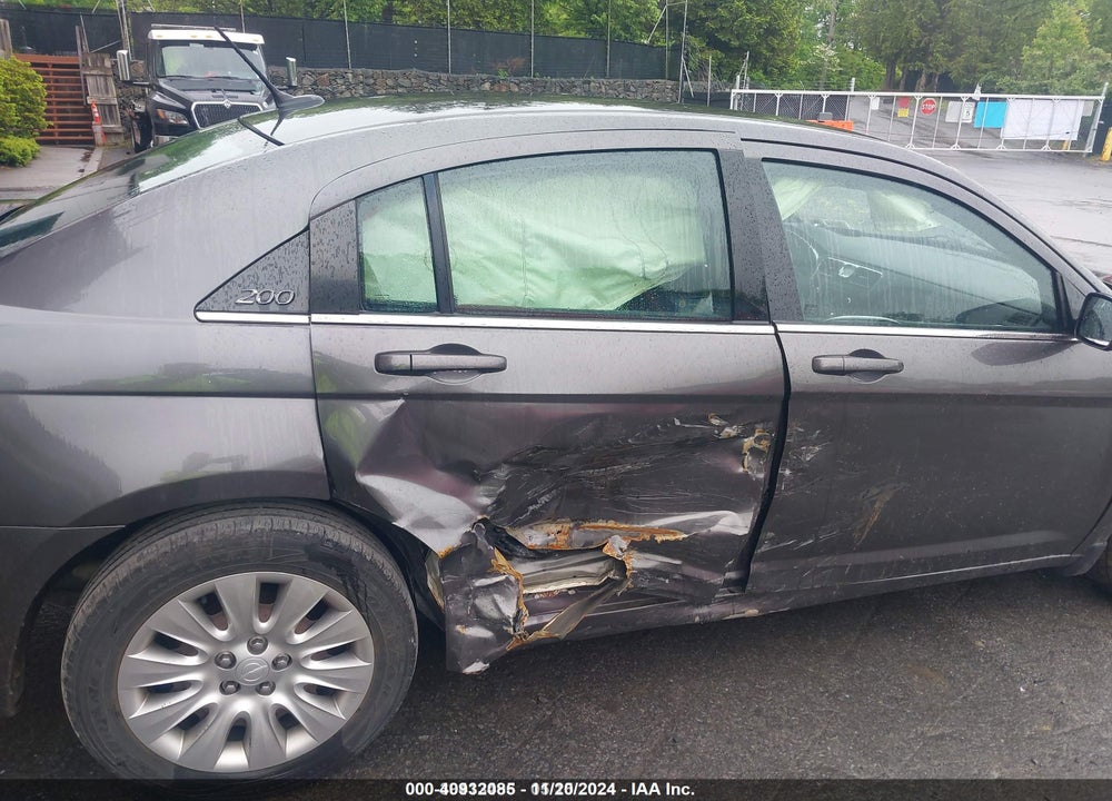 2014 CHRYSLER 200 VIN: 1C3CCBAG5EN179176