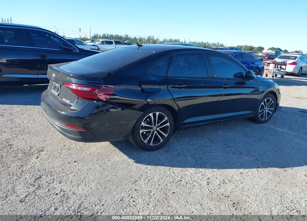 2024 VOLKSWAGEN JETTA 1.5T SPORT VIN: 3VWBM7BU5RM067366