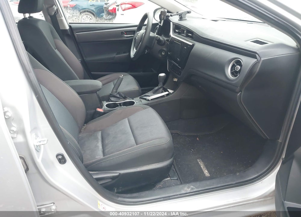 2017 TOYOTA COROLLA L/LE/XLE/SE/XSE VIN: 5YFBURHE5HP629952