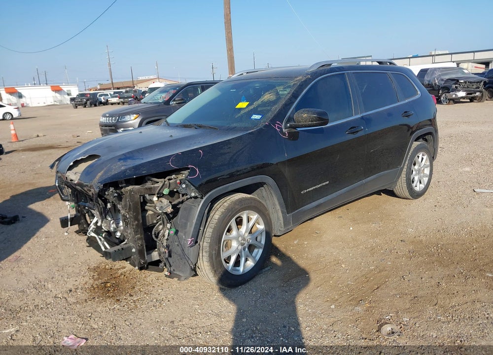 2018 JEEP CHEROKEE LATITUDE FWD VIN: 1C4PJLCB2JD566813