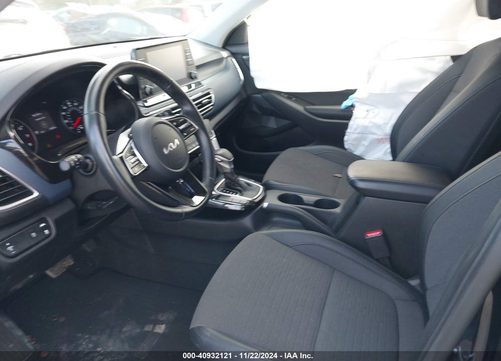 2023 KIA SELTOS S VIN: KNDEU2AA4P7447381