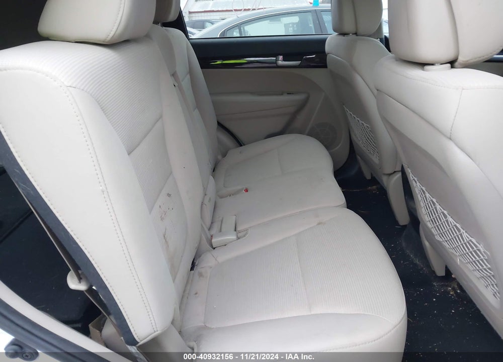 2015 KIA SORENTO LX VIN: 5XYKT3A65FG630992