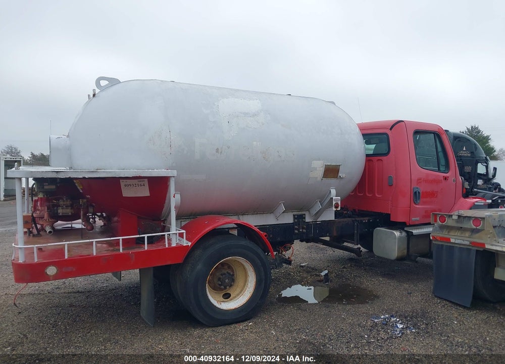 2003 FREIGHTLINER M2 106 MEDIUM DUTY VIN: 1FVACXAK83HM10186