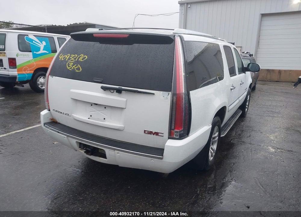 2007 GMC YUKON XL 1500 DENALI VIN: 1GKFK66857J283122