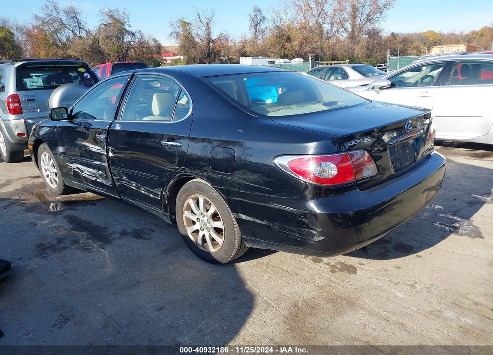 2002 LEXUS ES 300 VIN: JTHBF30G425024280