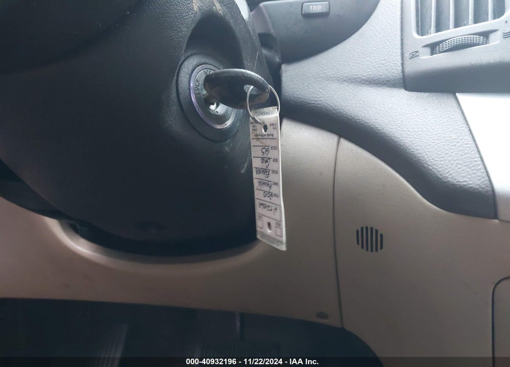 2010 HYUNDAI ELANTRA GLS VIN: KMHDU4AD3AU086179