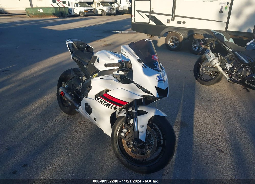 2019 YAMAHA YZFR6 VIN: JYARJ28E7KA004412
