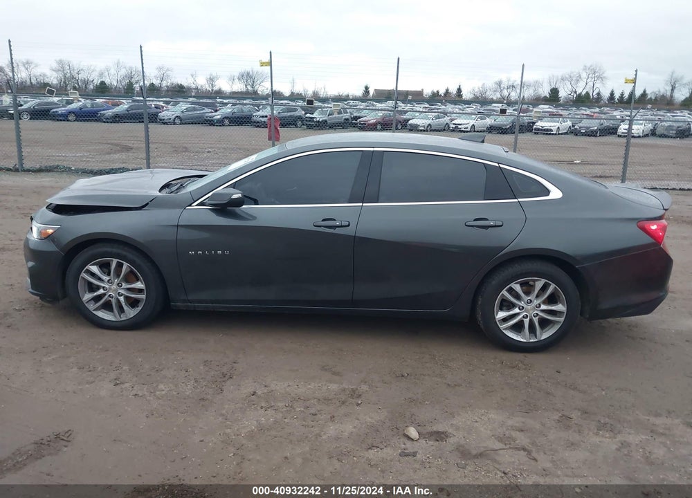 2018 CHEVROLET MALIBU VIN: 1G1ZD5ST5JF213632