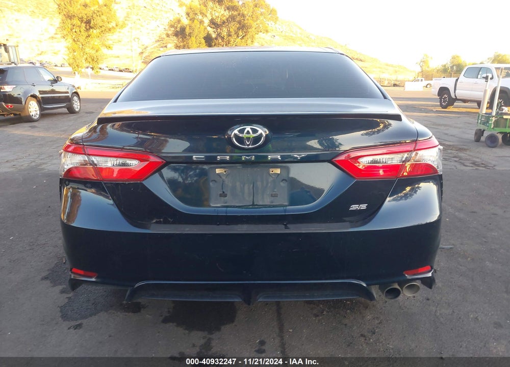 2018 TOYOTA CAMRY SE VIN: JTNB11HK2J3039072