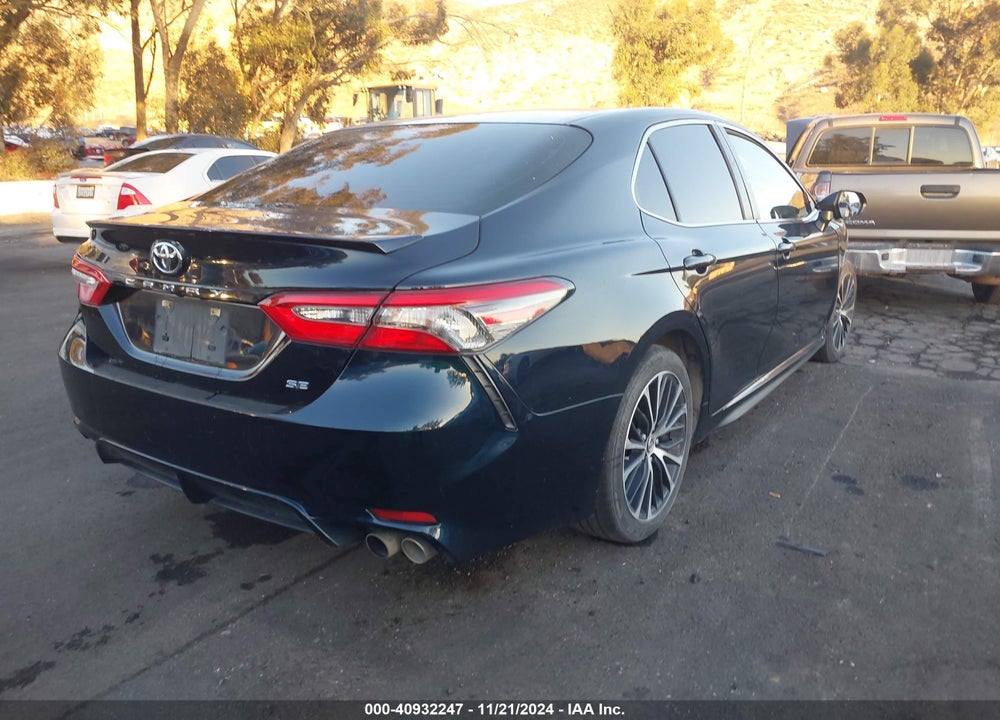 2018 TOYOTA CAMRY SE VIN: JTNB11HK2J3039072