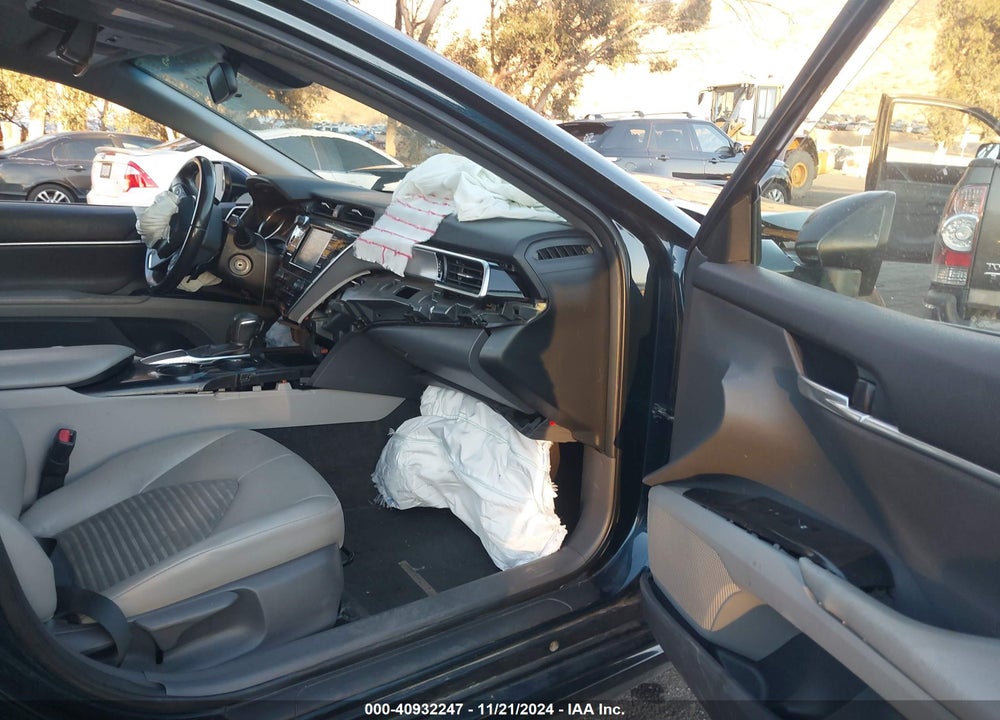 2018 TOYOTA CAMRY SE VIN: JTNB11HK2J3039072