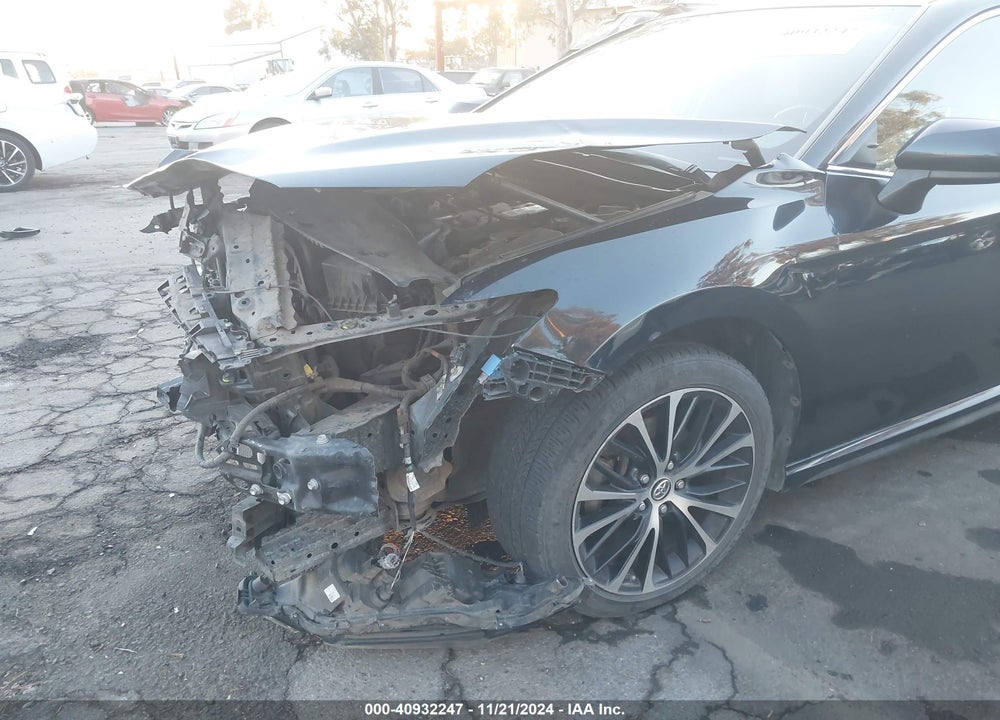 2018 TOYOTA CAMRY SE VIN: JTNB11HK2J3039072