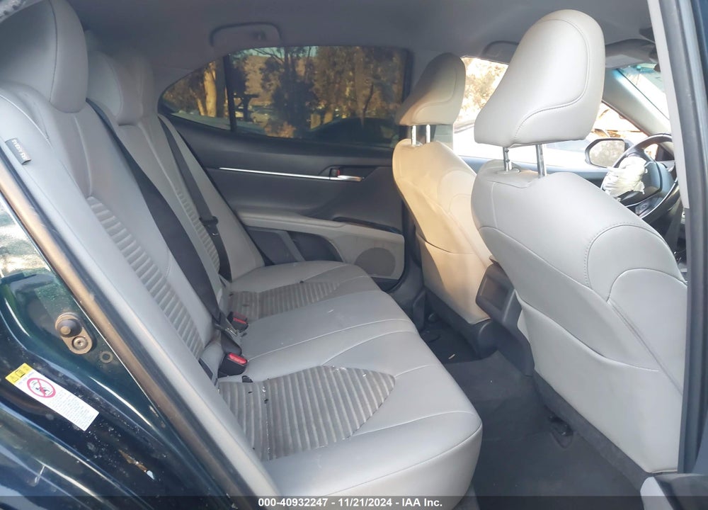 2018 TOYOTA CAMRY SE VIN: JTNB11HK2J3039072