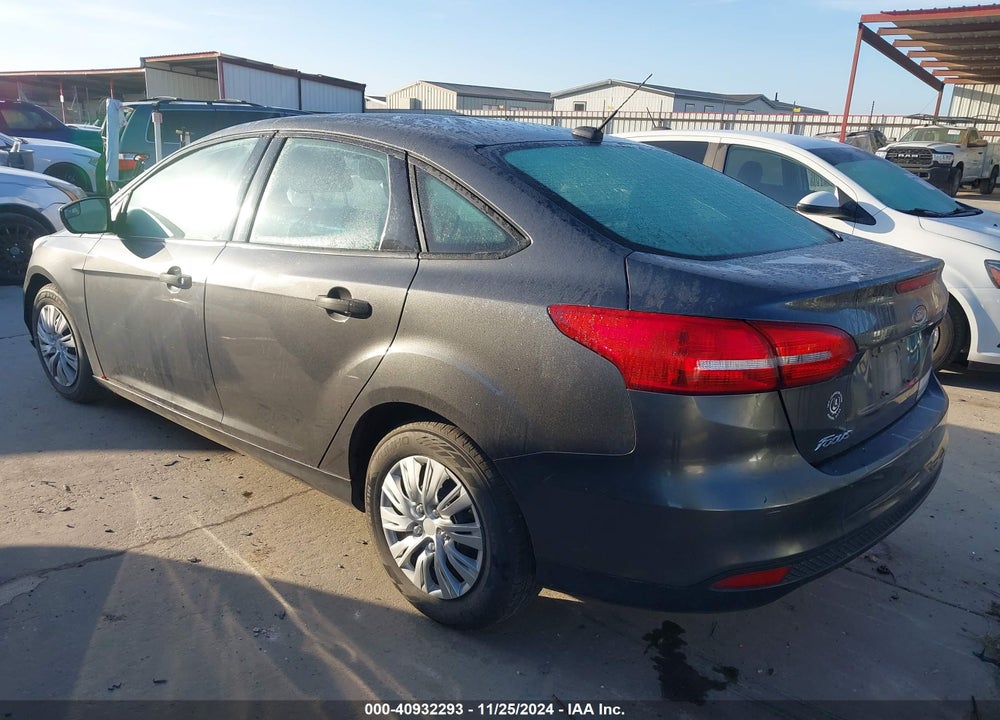 2018 FORD FOCUS S VIN: 1FADP3E22JL302999