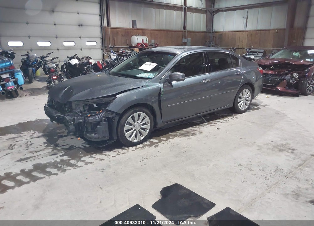 2013 HONDA ACCORD EX-L V-6 VIN: 1HGCR3F83DA009679