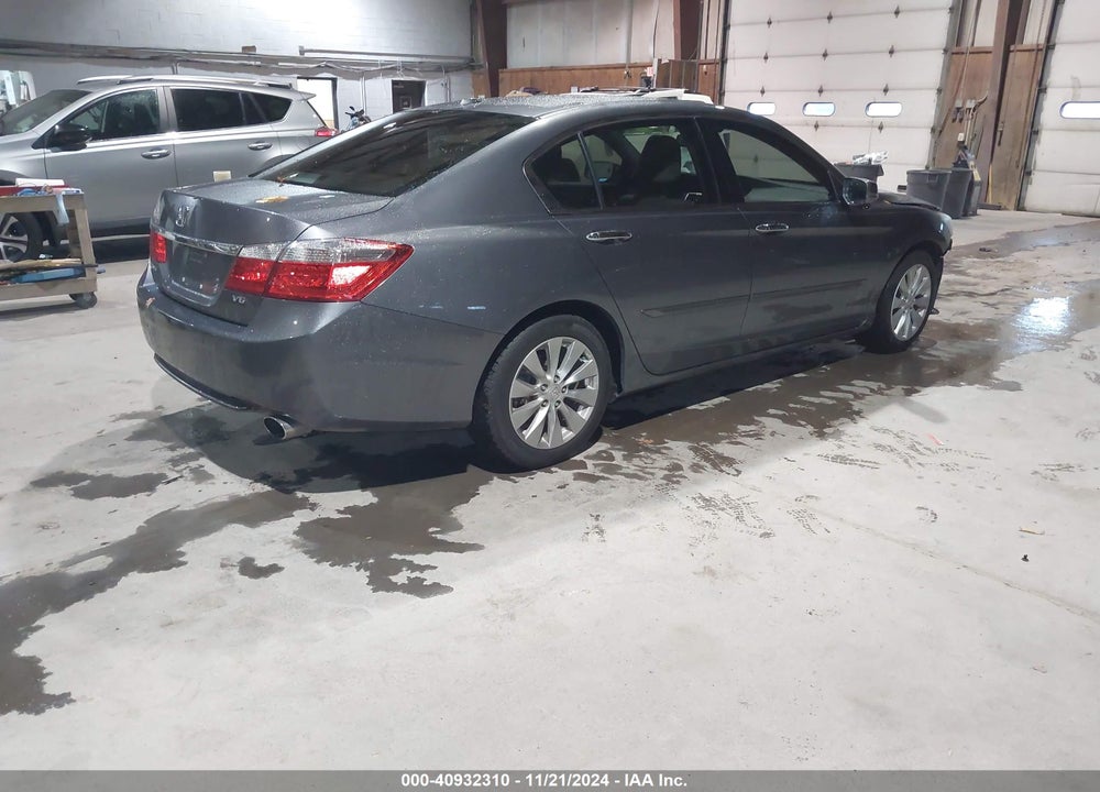 2013 HONDA ACCORD EX-L V-6 VIN: 1HGCR3F83DA009679