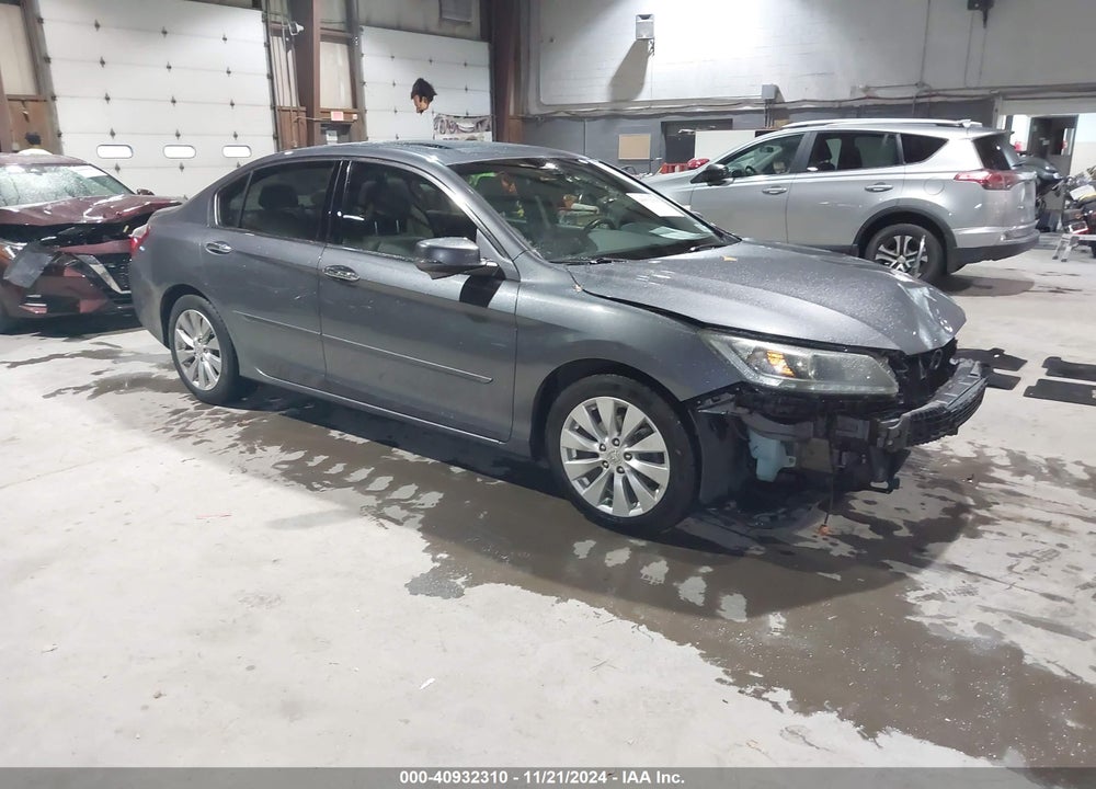 2013 HONDA ACCORD EX-L V-6 VIN: 1HGCR3F83DA009679