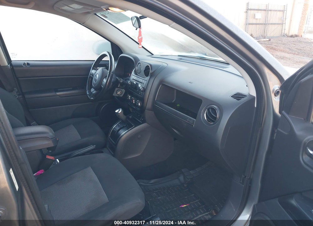 2011 JEEP COMPASS VIN: 1J4NF1FB7BD201533