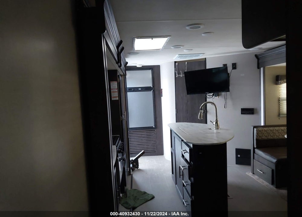2018 KODIAK EXPRESS UL VIN: 4YDT25321JJ972037