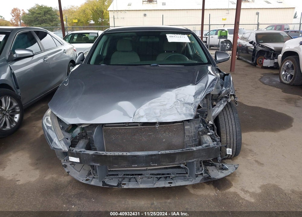 2018 HYUNDAI ELANTRA SEL VIN: 5NPD84LF3JH339177