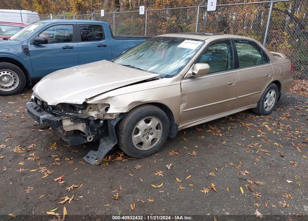 2001 HONDA ACCORD 3.0 EX VIN: 1HGCG165X1A056400