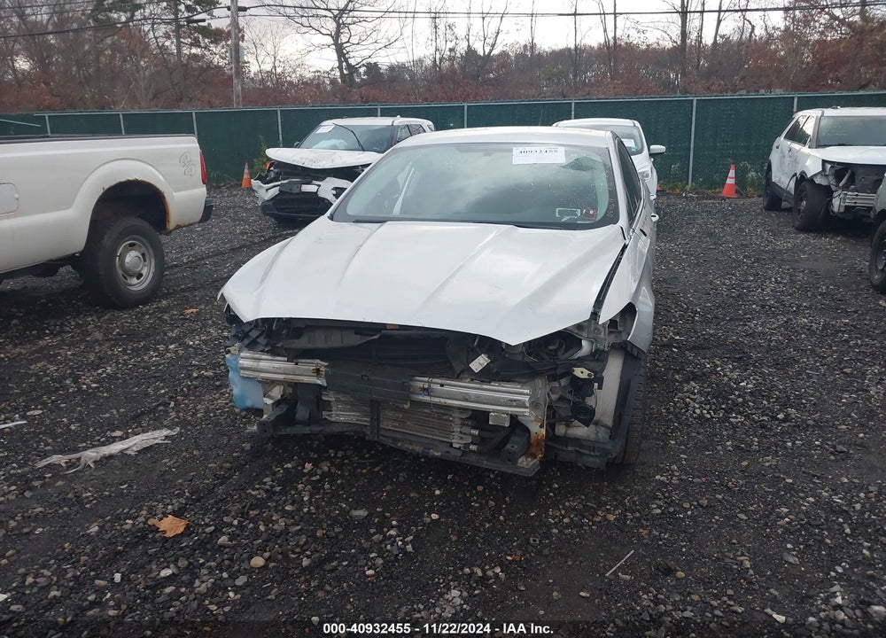 2014 FORD FUSION HYBRID SE VIN: 3FA6P0LU1ER318811