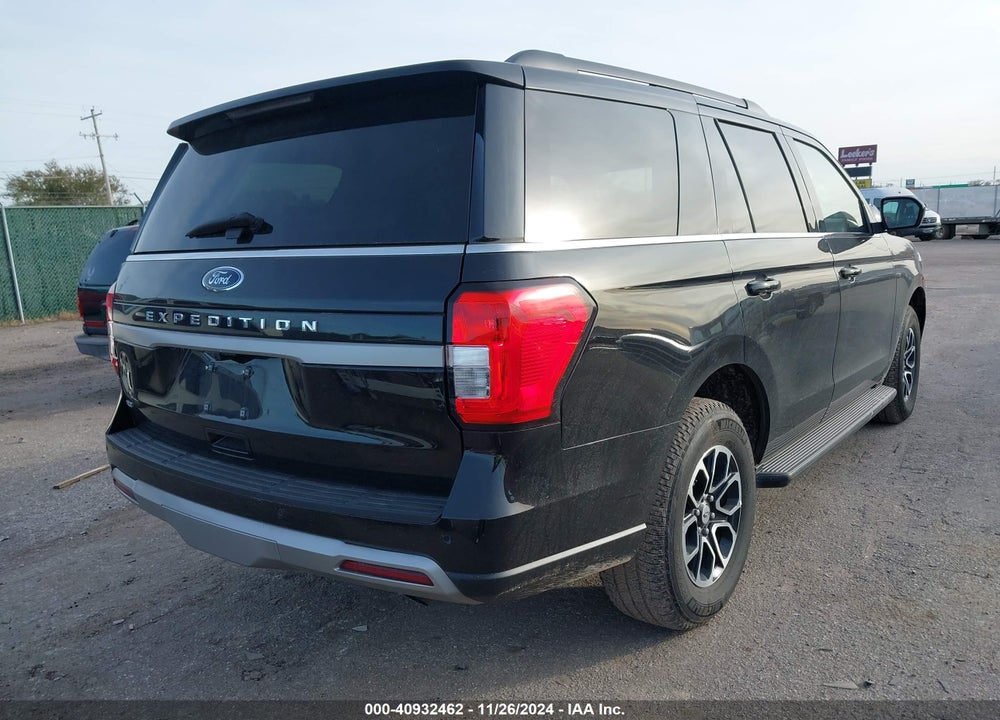 2024 FORD EXPEDITION XLT VIN: 1FMJU1J80REA46815
